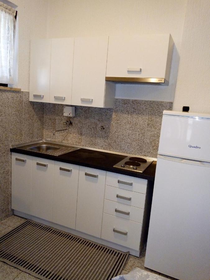 Apartmani Alma Pula Exterior foto
