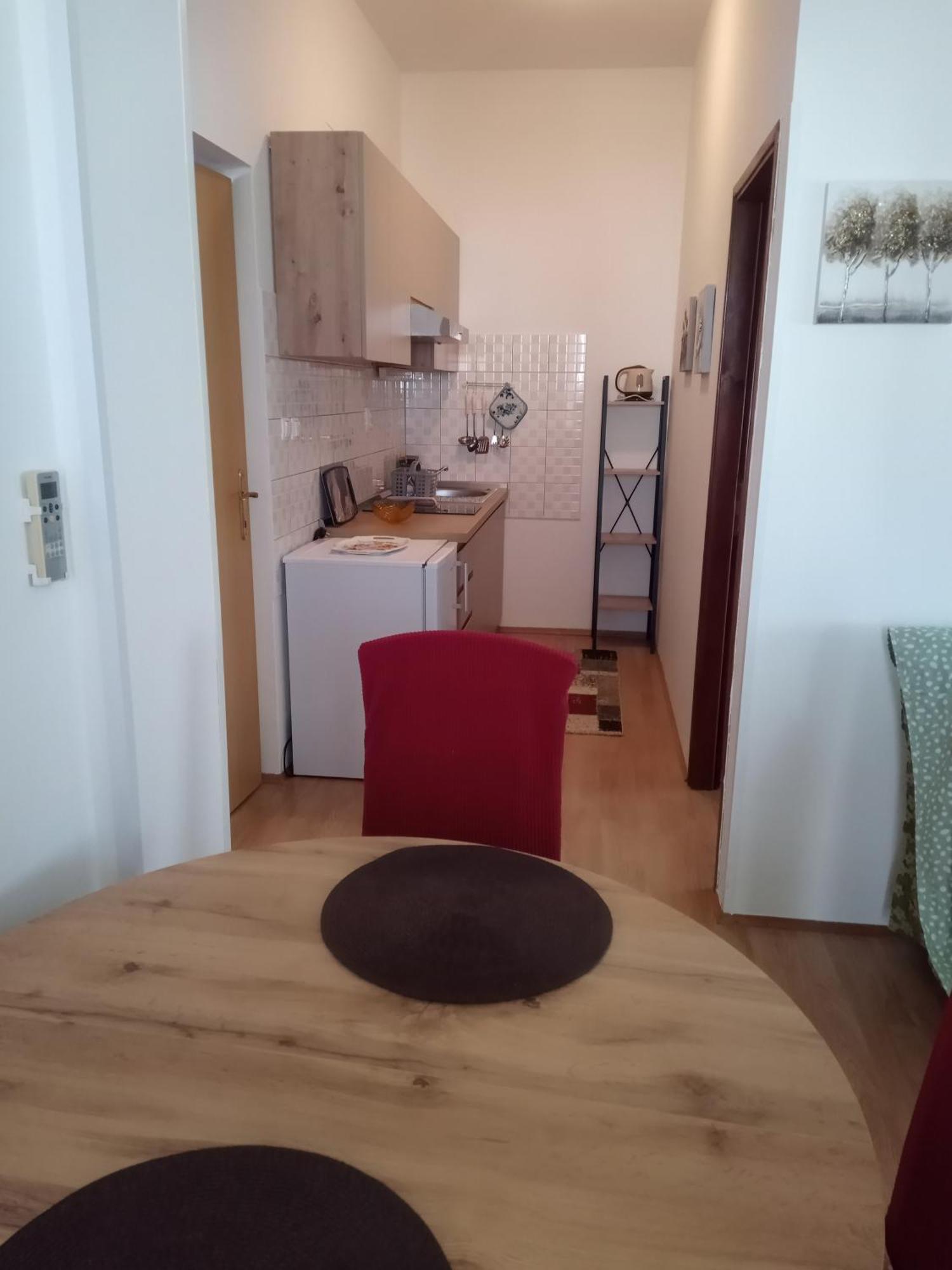 Apartmani Alma Pula Exterior foto